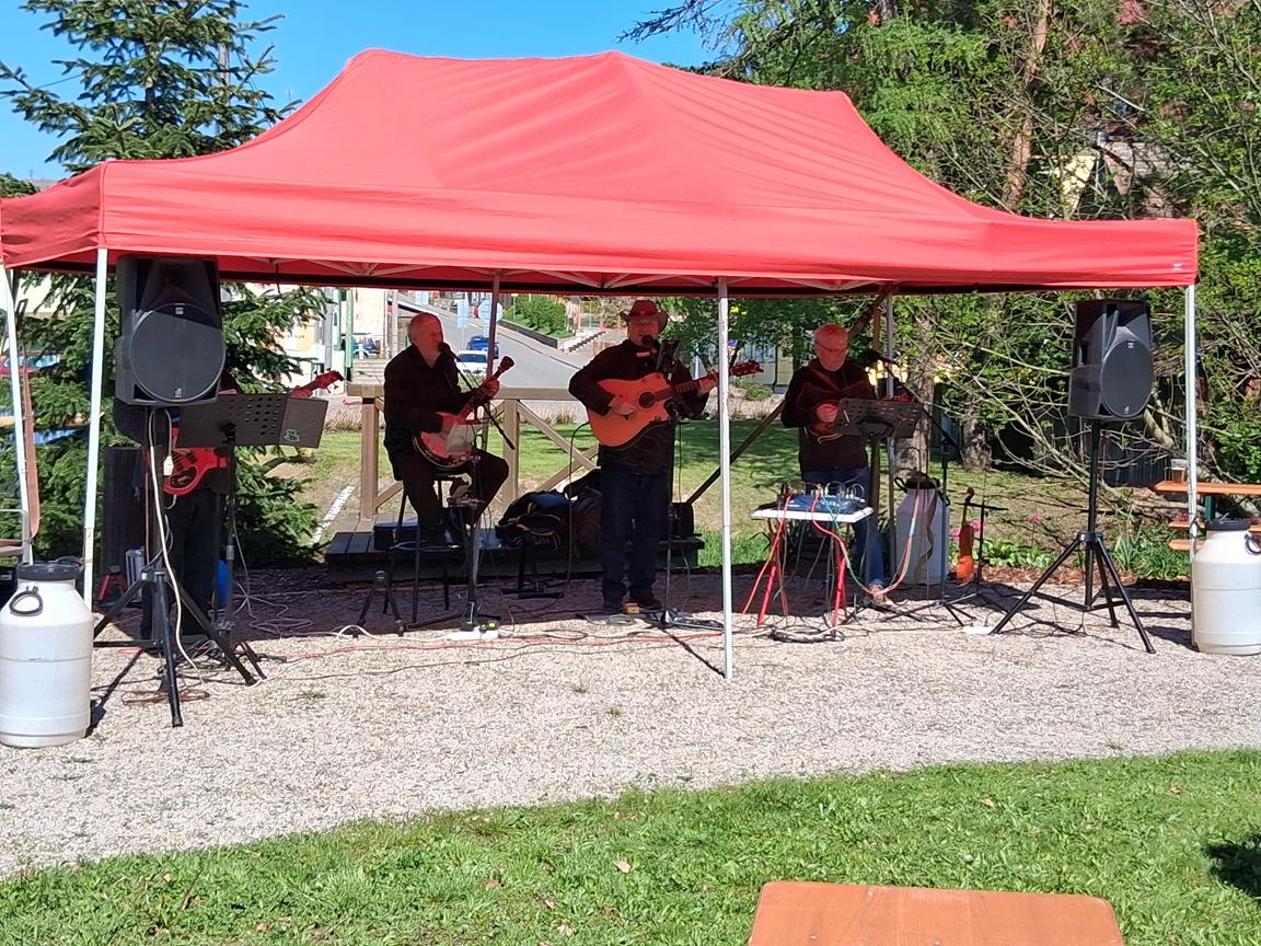 Stavění máje Tupesy 2025